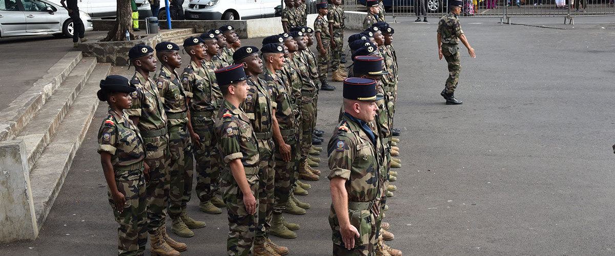 Présentation au drapeau du contingent 2016 du BSMA de Mayotte