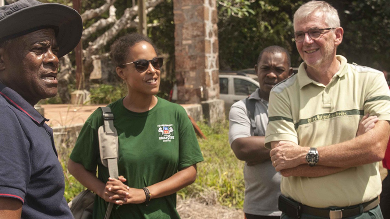 Le Président du Conseil départemental visite la forêt de Majimbini